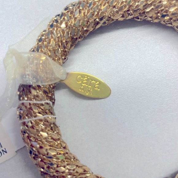 NWT Cara N.Y. Dressy Gold Plated Bracelet - Picture 2 of 4
